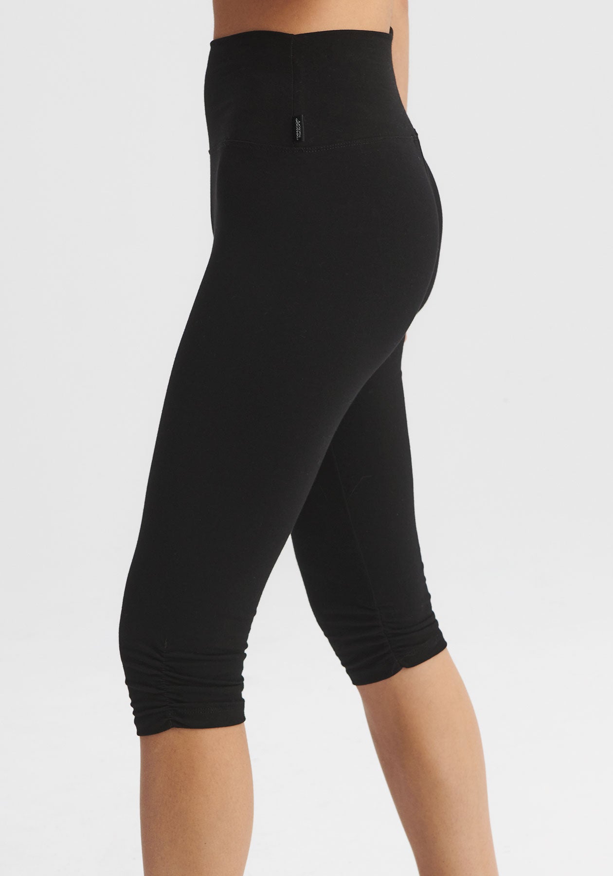 CORSAIRES - Legging court noir-Bas-Message Factory