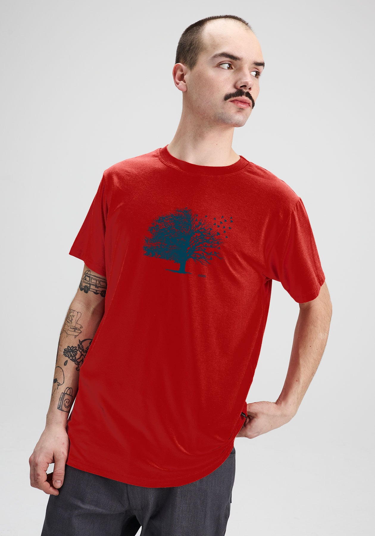 T-shirt rouge Camouflage en coton bio & design nature | OOM Ethikwear