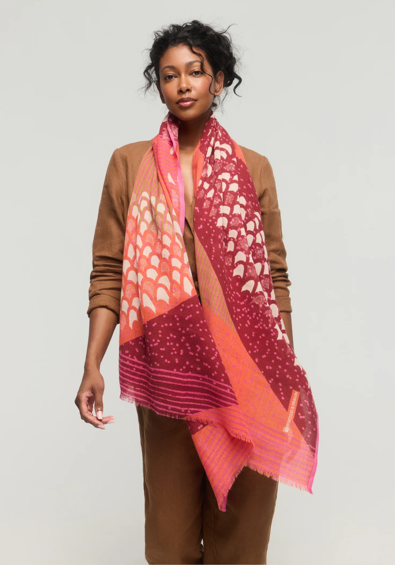 Écharpe en laine mérinos Sonate – Caramel, fuschia & bordeaux