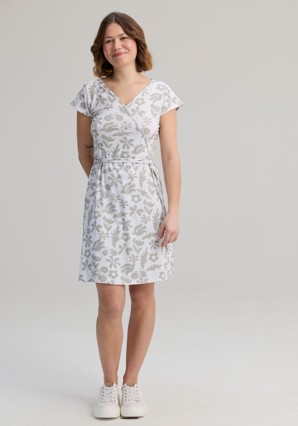 LIBELLULE - Robe de tencel et coton bio sauge à petites manches