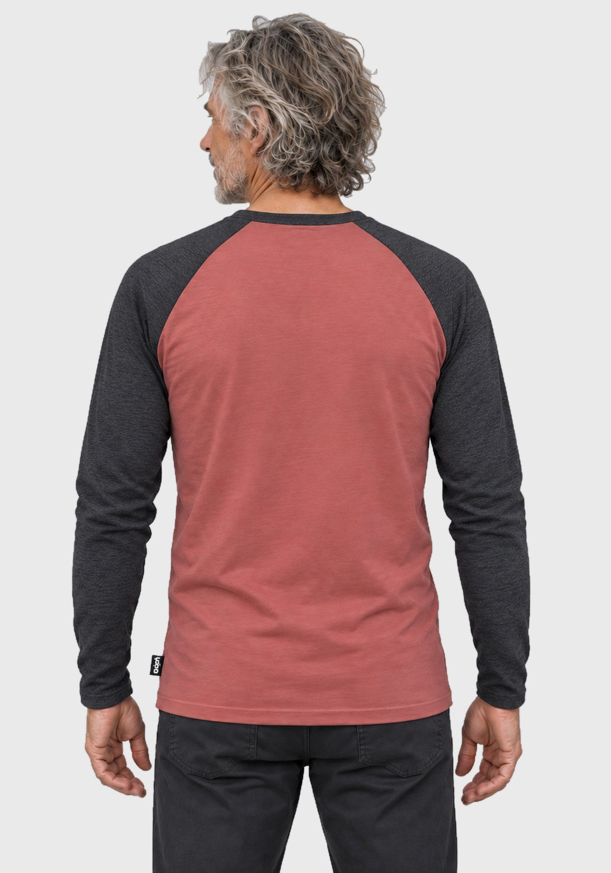 Transit Organic Cotton Raglan long sleeve T-Shirt in Chacoal | OÖM