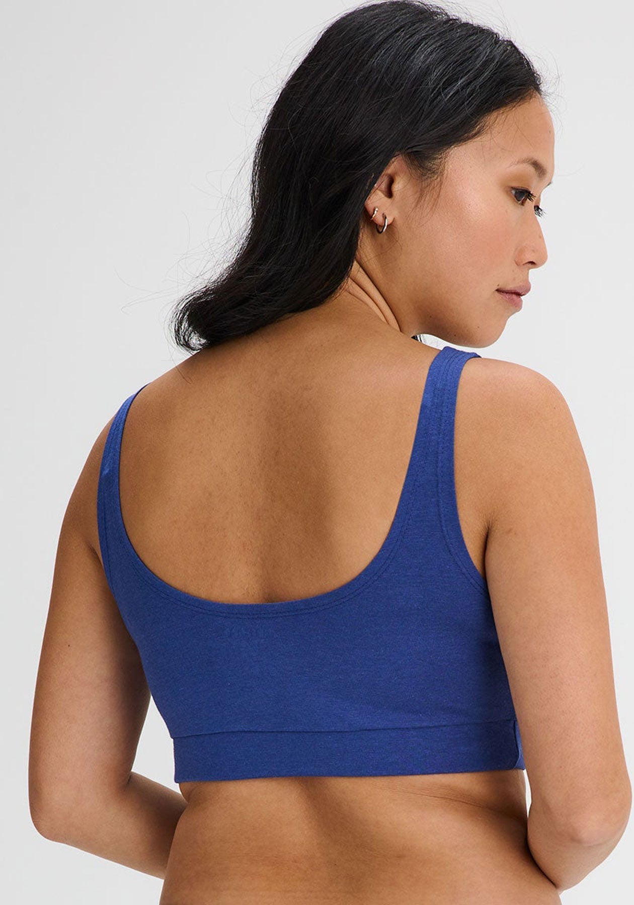ABERCORN - Black sports bra