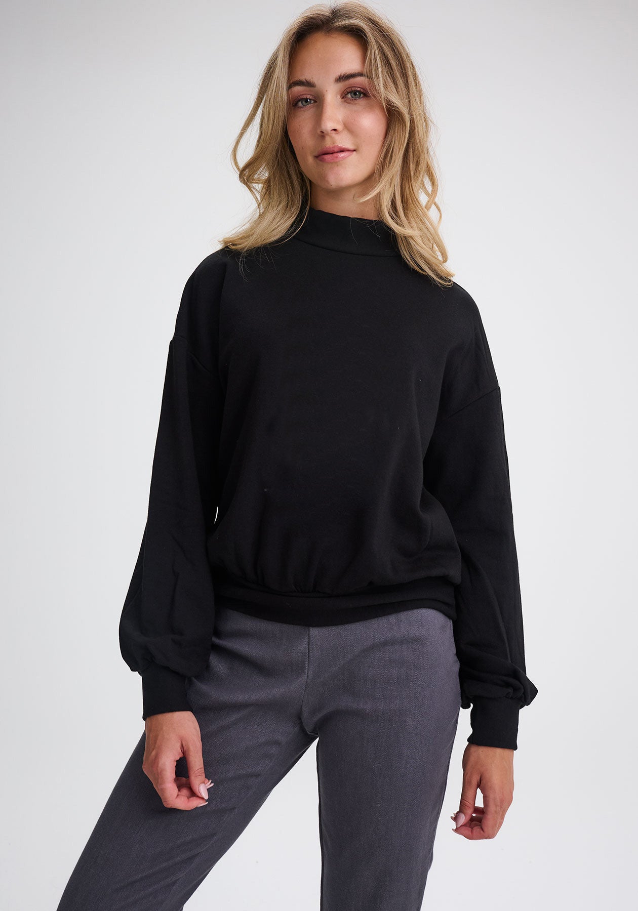 FERMONT - Pull en french terry  noir uni