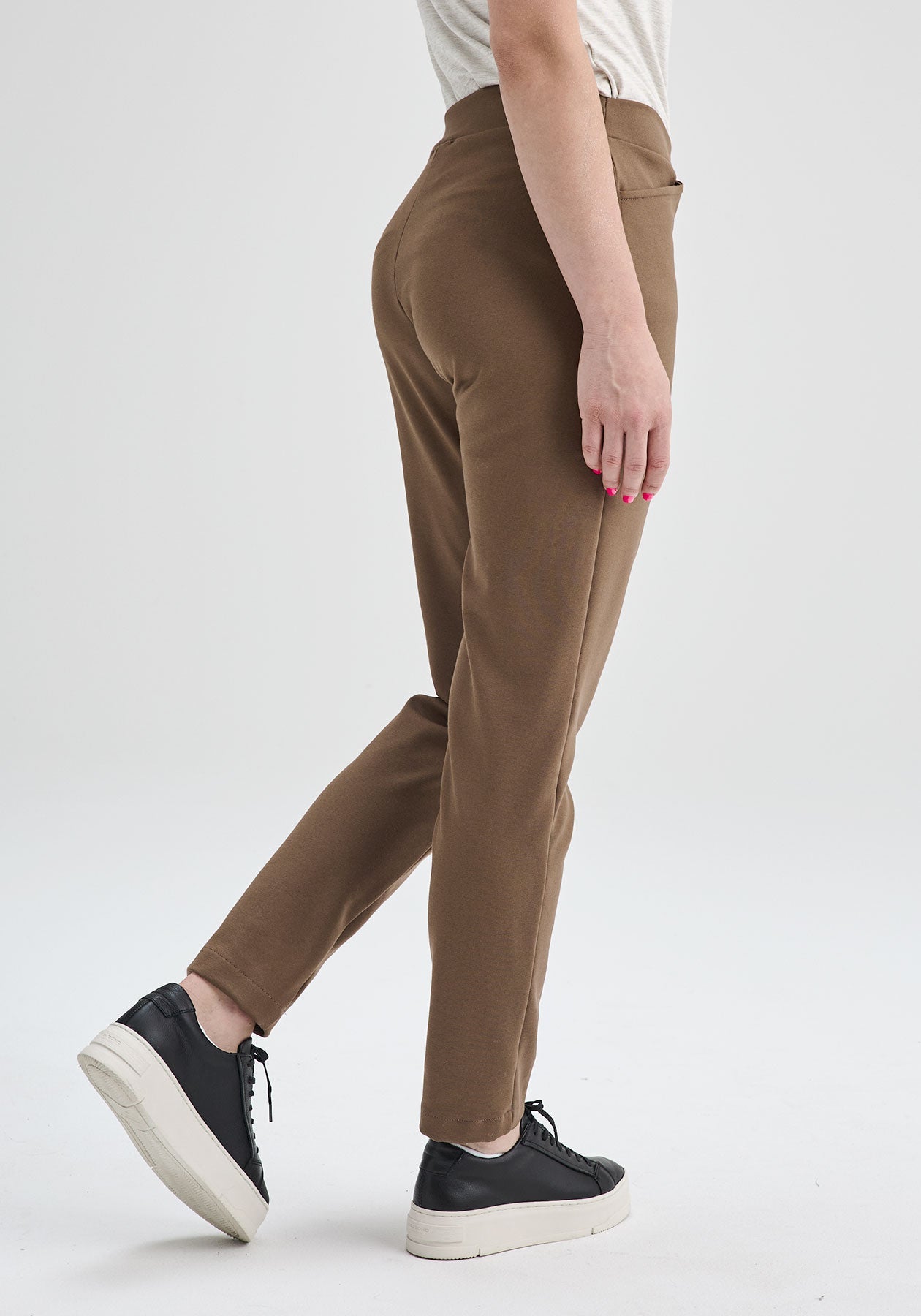 SHERBROOKE - Pantalon extensible caramel-Bas-Message Factory