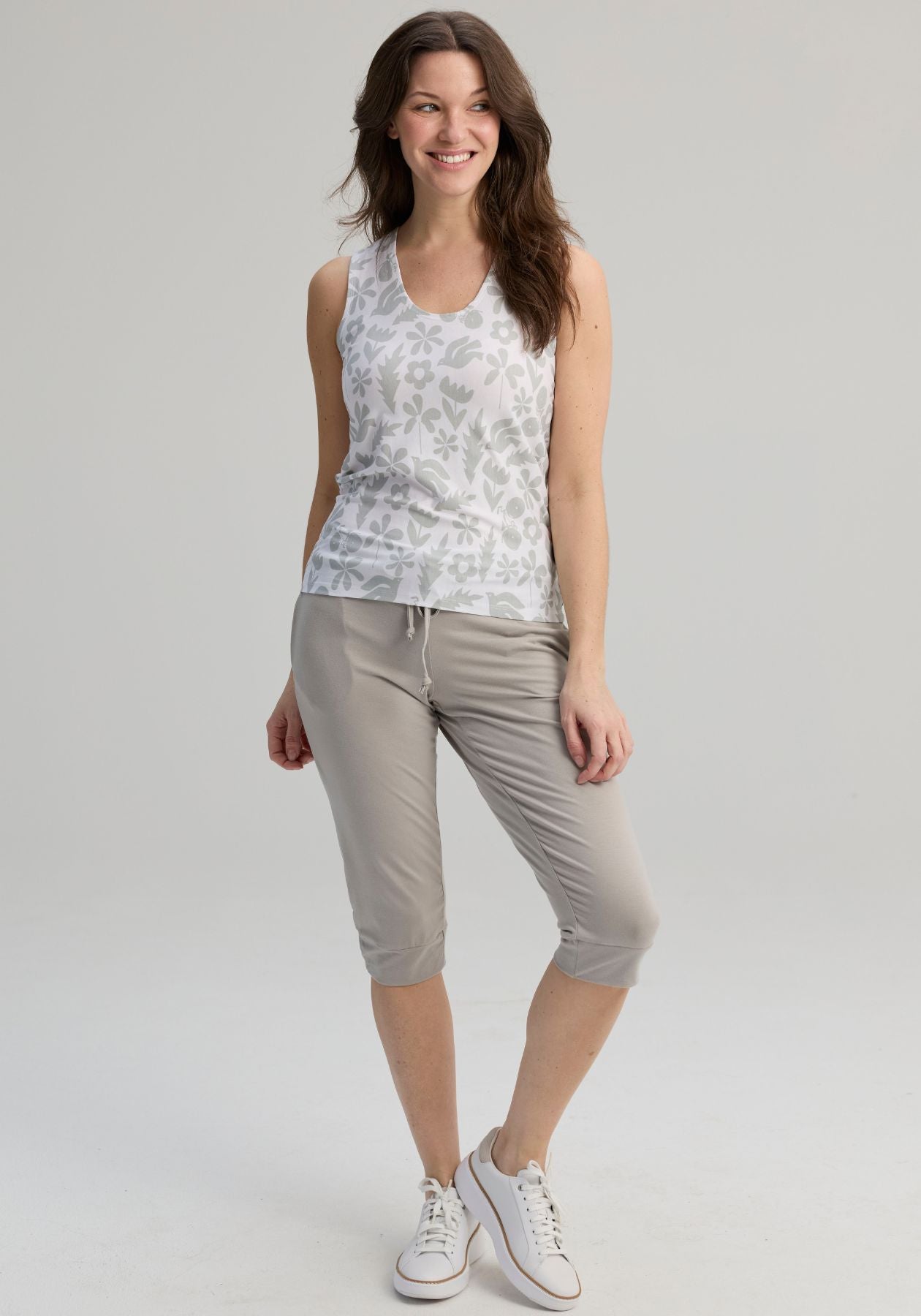MIMOSA – Camisole sage print