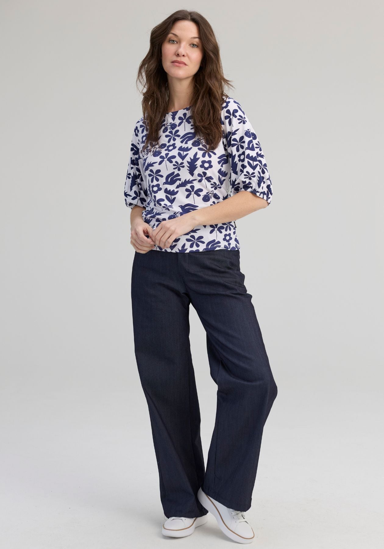 CADIEUX - White printed navy blue top