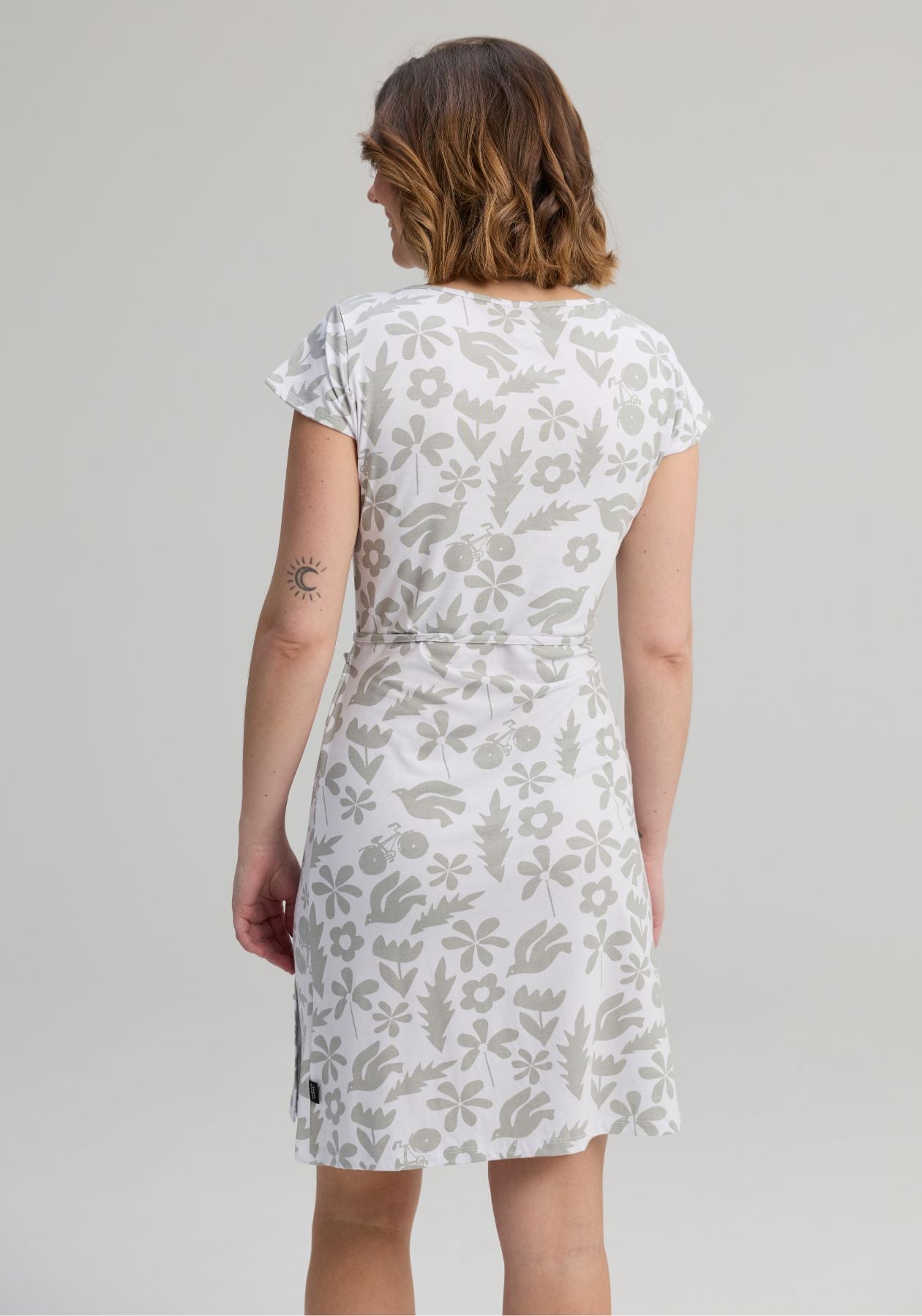 LIBELLULE - Robe de tencel et coton bio sauge à petites manches