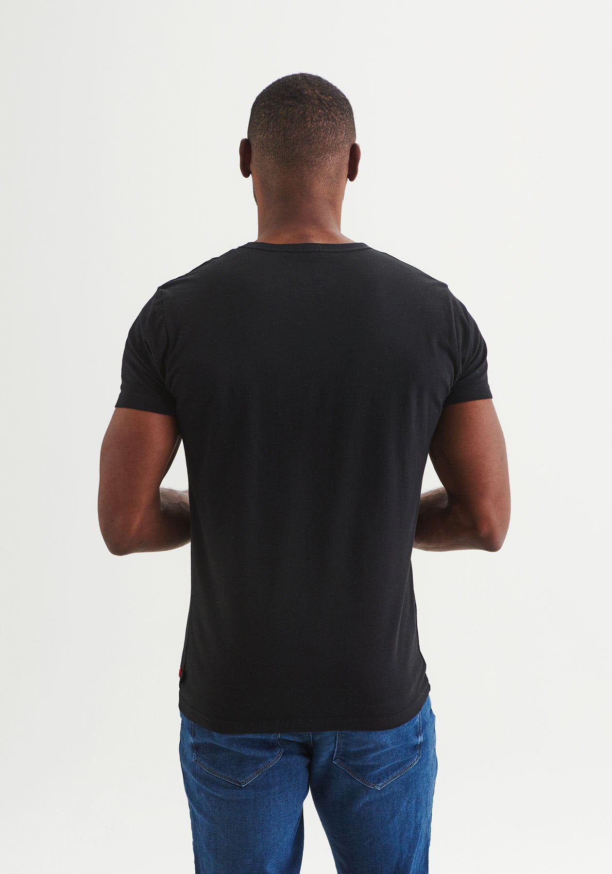 SOMMET - OÖM Black T-shirt