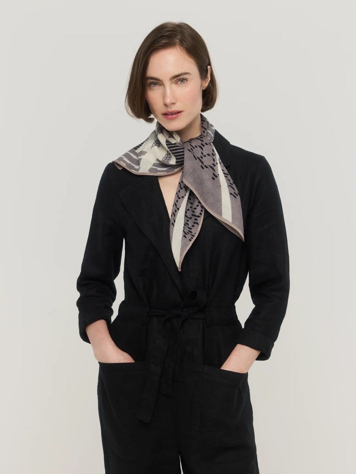 Merino Wool Square Scarf in Grey, Ecru & Black - Entrelacs 