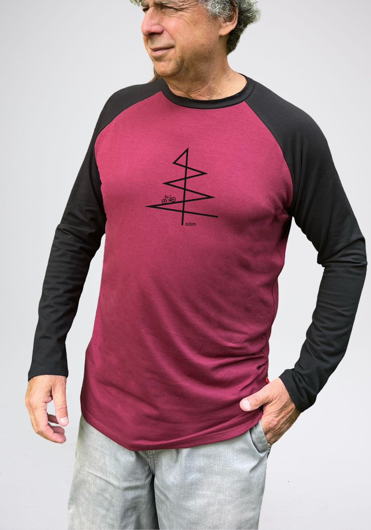 Sommet - Red and black long sleeve sweater
